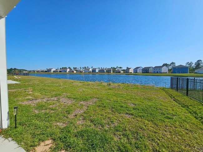 Building Photo - Long Term Rental - 3 Bed, 2 Bath in Bells ...