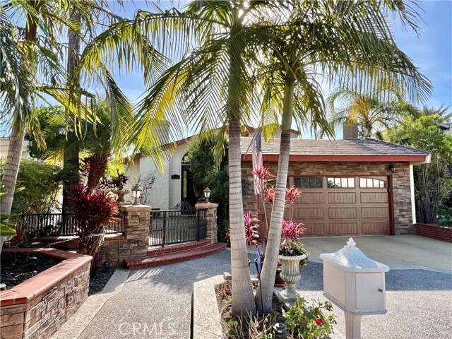Building Photo - 2136 N Pami Cir