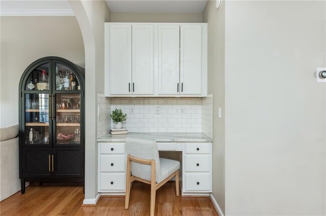 Building Photo - 4735 Longcourt Dr