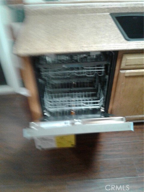 Building Photo - 924 W George St