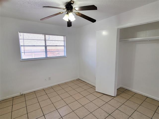 Building Photo - 1528 W Elm St