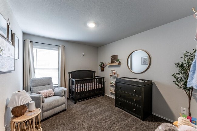 Building Photo - 306 Pecos Dr