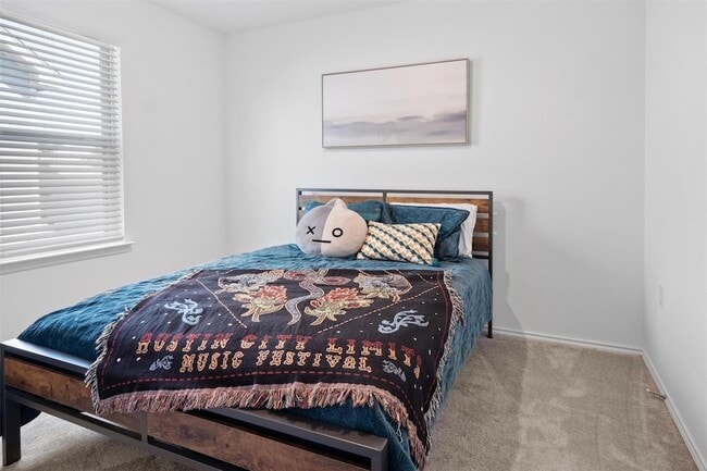 Building Photo - 6809 Ellsworth Walk