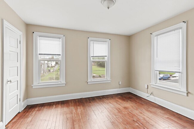 Building Photo - 2728 Butler St
