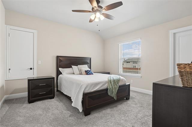 Building Photo - 3801 Mesa Verde Dr