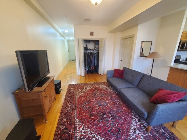 Building Photo - Mercer Arms Apartments