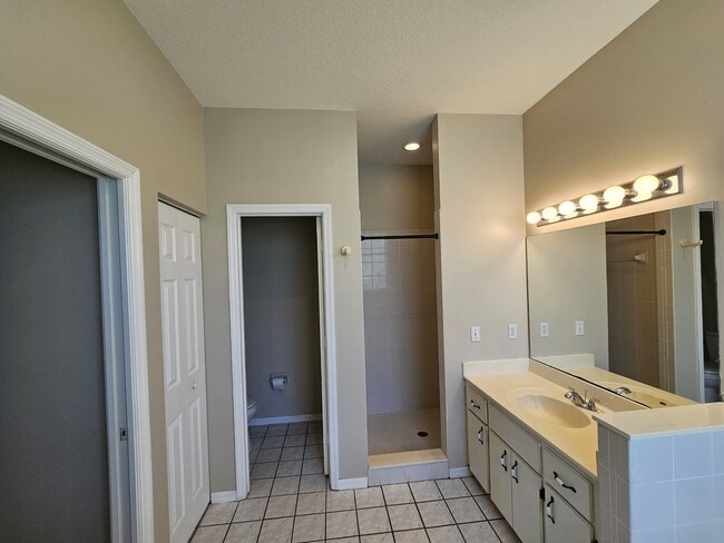 Building Photo - 17817 SE 115th Ct