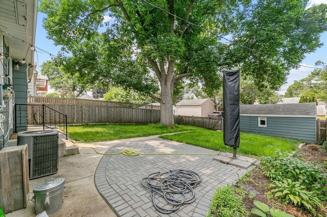 Building Photo - 5620 Humboldt Ave S