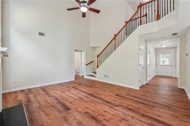 Building Photo - 916 Wendlebury Ct