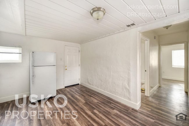 Building Photo - "Charming 2-Bedroom Duplex on Mendocino Bl...