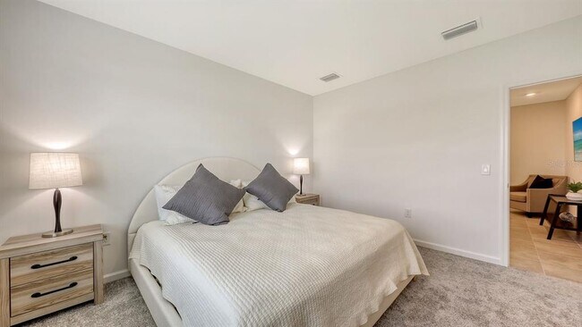 Building Photo - 6476 Silverstar Dr