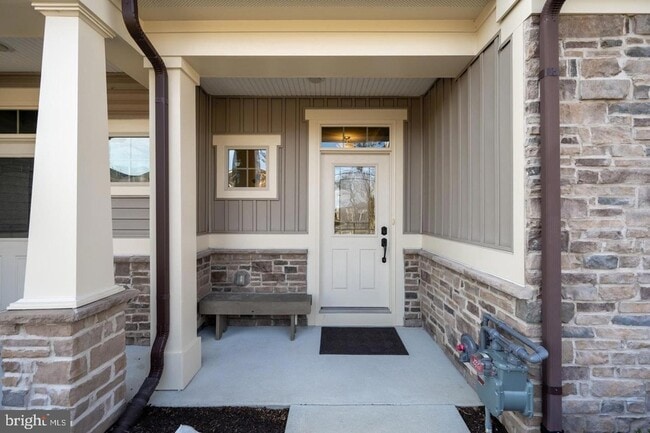 Building Photo - 22480 Grebe Ln