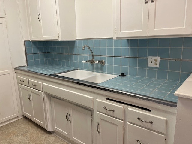 Building Photo - 3155 S Barrington Ave