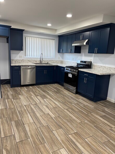 Kitchen - 1249 E Bastanchury Rd