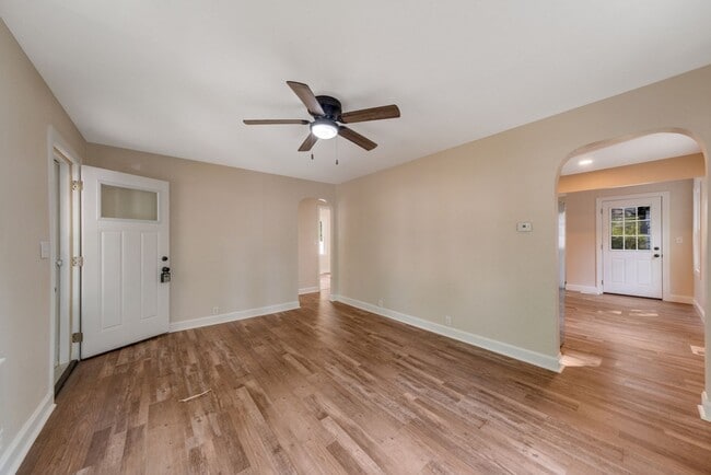 Building Photo - Newly Renovated Home For Rent NOW!!