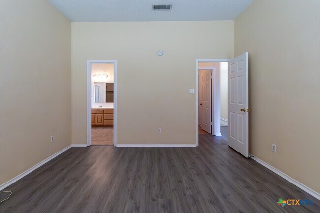 Building Photo - 2306 Wampum Dr