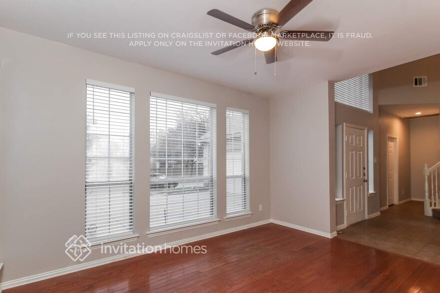 Building Photo - 4600 Lighthouse Dr