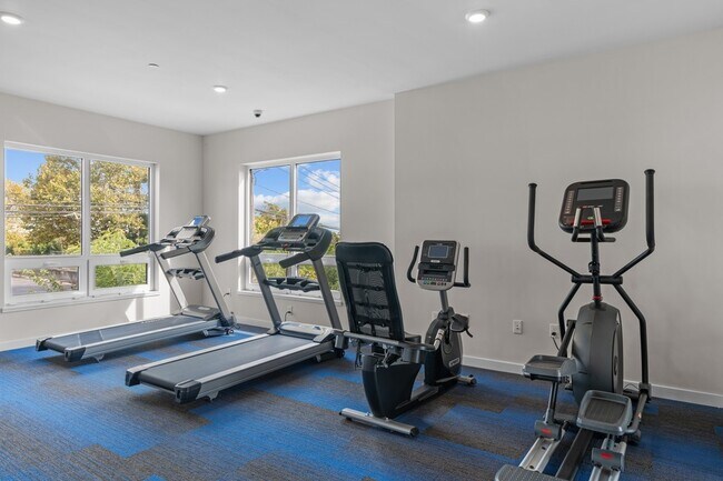 Building Photo - 71 Connecticut Ave