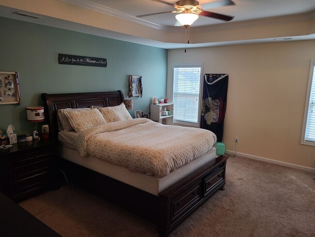 Building Photo - 4 Bedroom 2.5 Bath unfurnished home in Nautical Reach Neighborhood