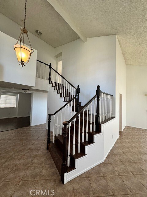 Building Photo - 5139 Independence Ct