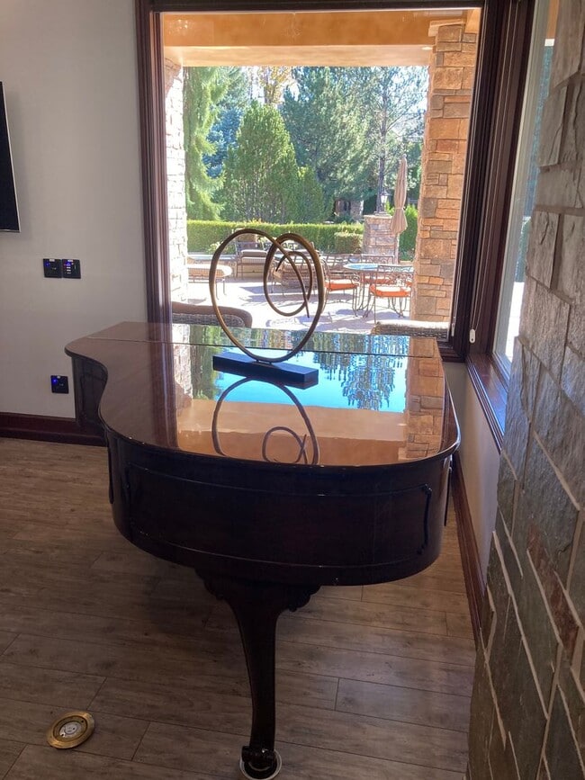 Building Photo - Tanamera Resort Gated Community.  One bedroom, one full bathroom, one car attached garage.