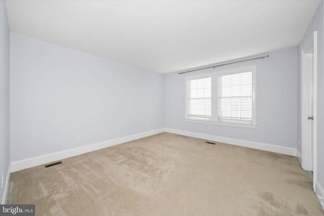 Building Photo - 519 Wheelmen St