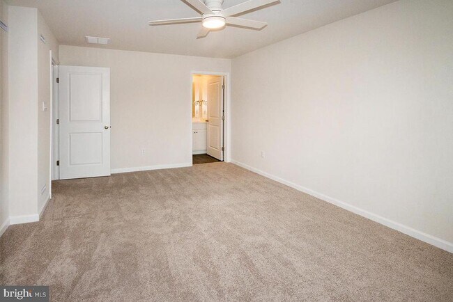 Building Photo - 117 Mazzeo Dr