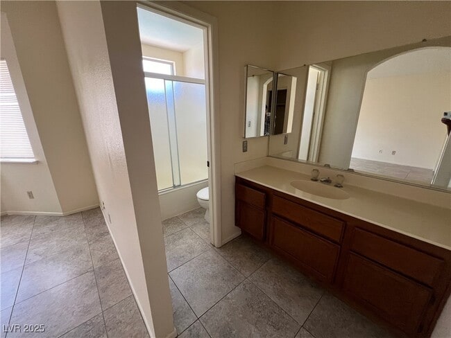 Building Photo - 8901 Clear Blue Dr