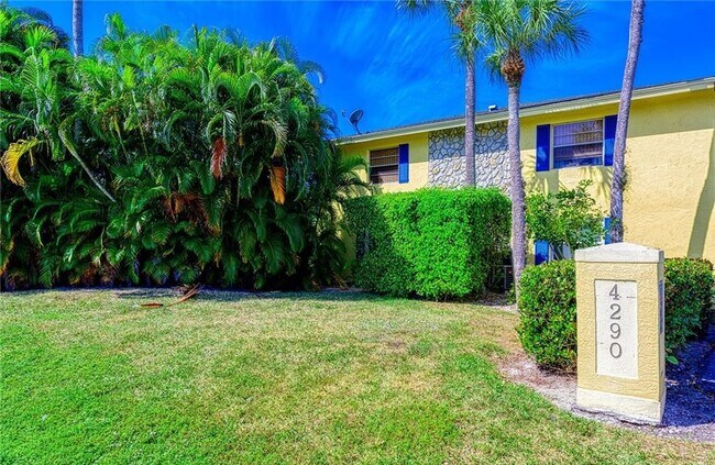 Building Photo - 4290 Gulfstream Dr