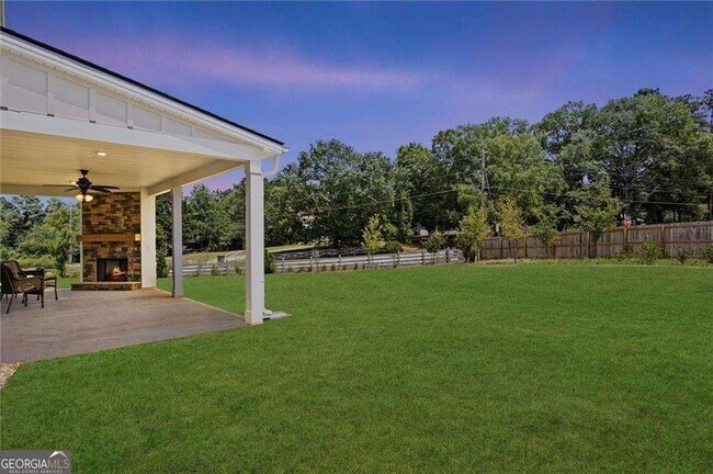 Building Photo - 213 Chiswick Lp