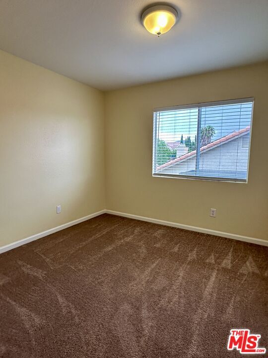 Building Photo - 3804 Southview Ct