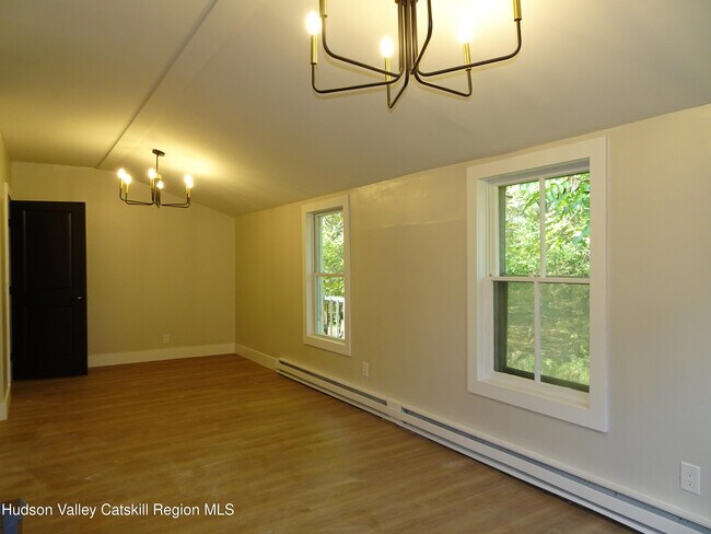 Building Photo - 167 NY-23