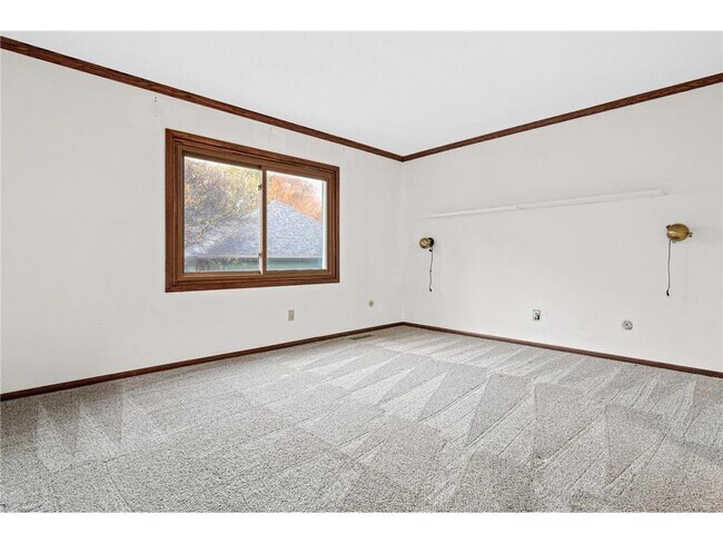 Building Photo - 8481 142nd St Ct