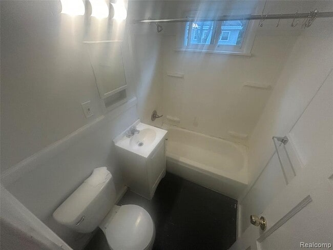 Building Photo - 33314 Belding Ct