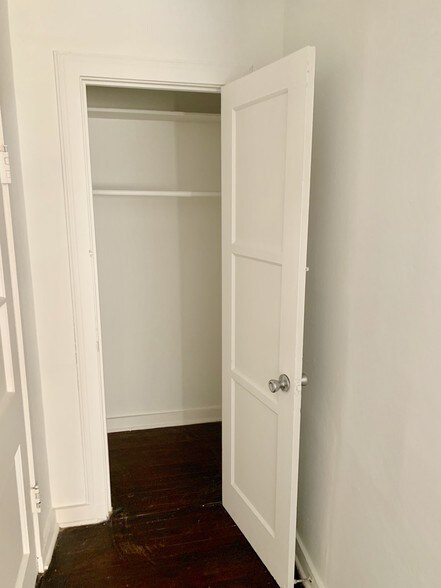 Building Photo - 2016 Dunlavy St