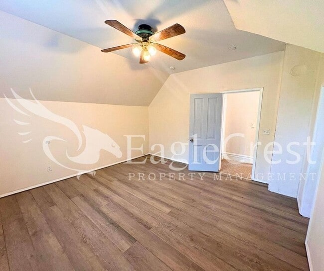 Building Photo - Charming Historic 4-Bedroom Home with Fenced Yard & Chicken Coop