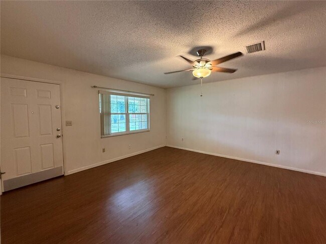 Building Photo - 176 Ronnie Dr