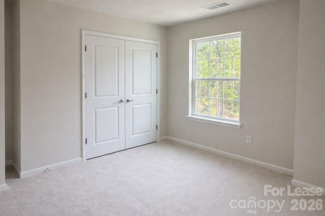 Building Photo - 1115 Bandon Dr