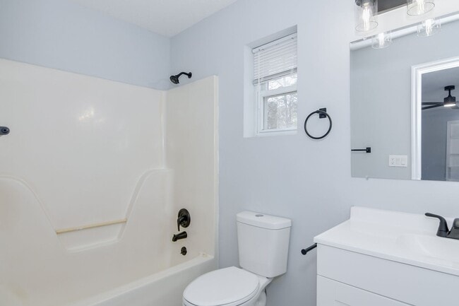 Building Photo - Fully Renovated Home in North Augusta