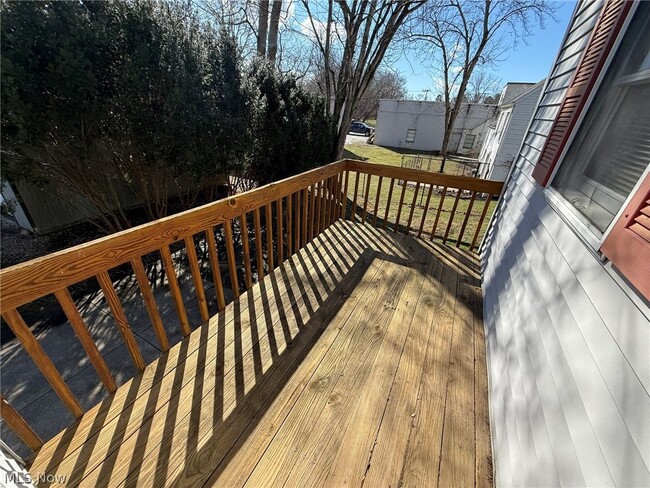 Building Photo - 604 Harger St