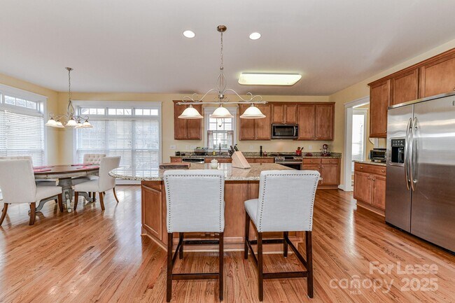 Building Photo - 16727 Spruell St