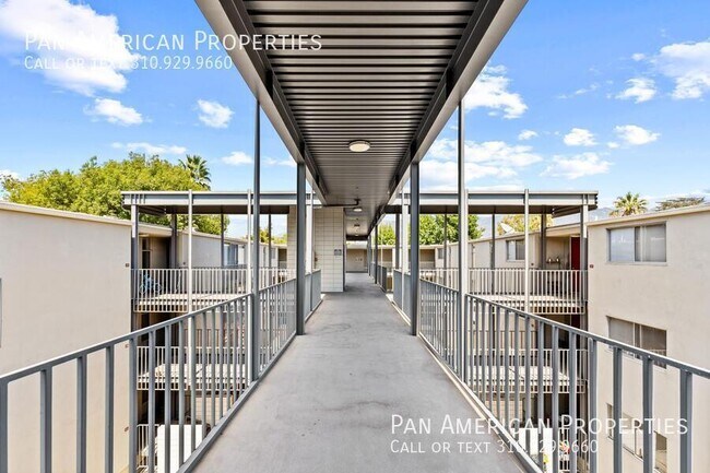 Building Photo - 1155 E Del Mar Blvd