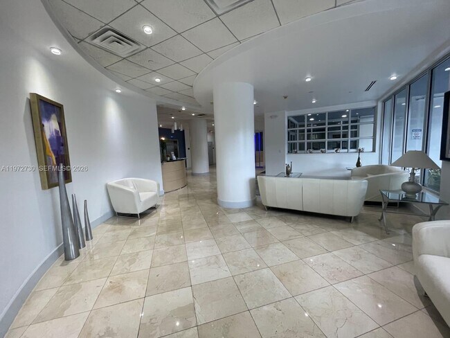 Building Photo - 401 69th St