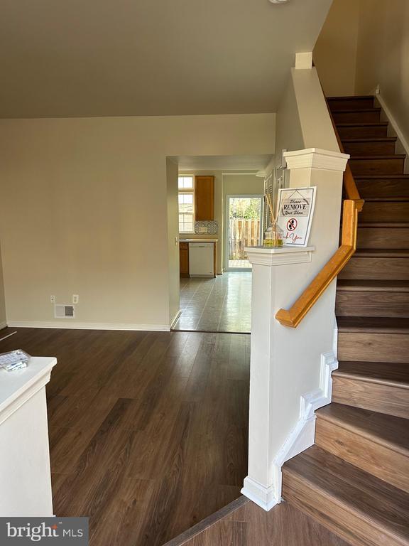 Building Photo - 21076 Bitterroot Terrace