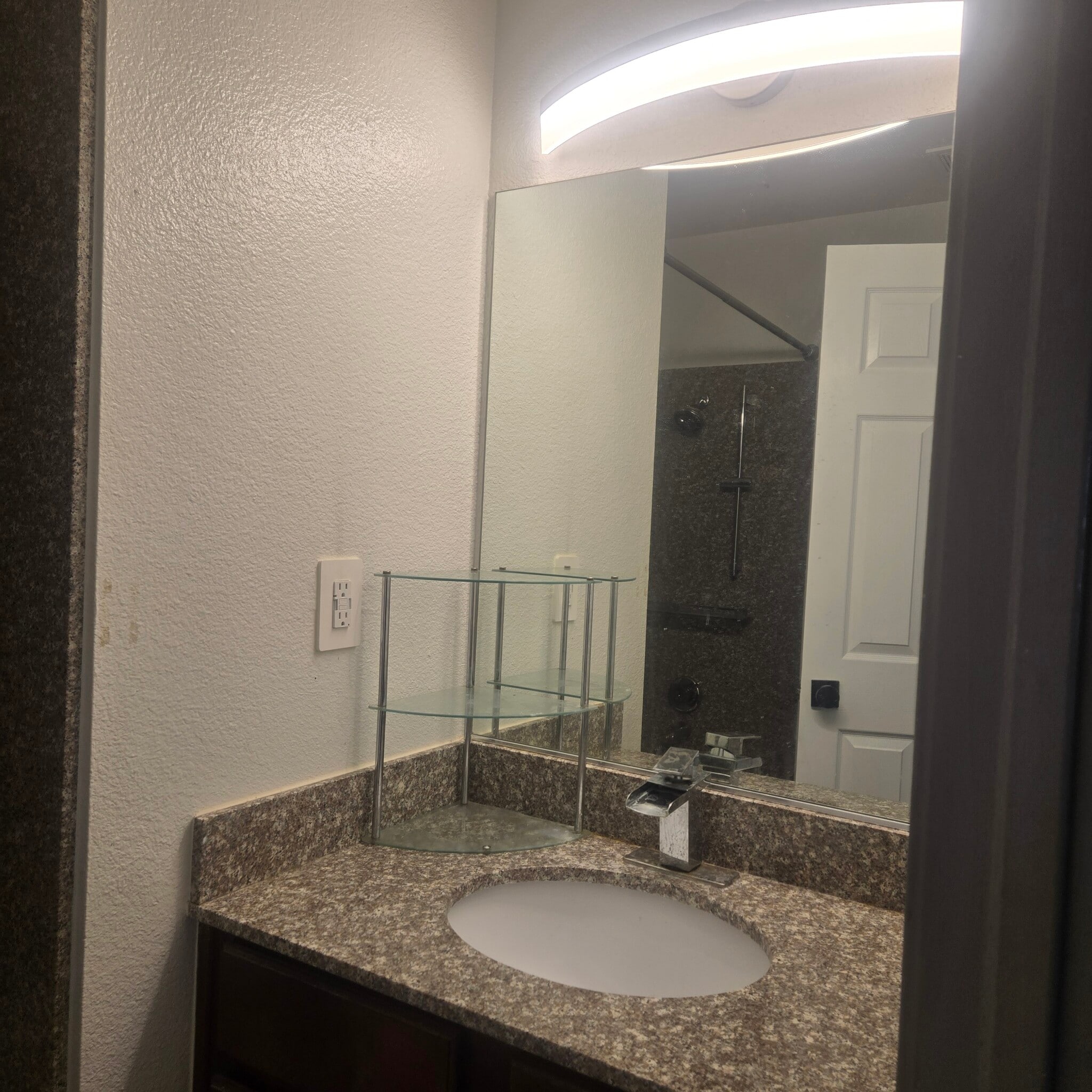 Building Photo - 5080 Indian River Dr