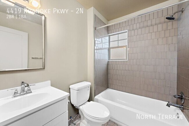 Building Photo - 4419 Roanoke Pkwy