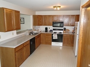 Building Photo - 5694 Claredon Dr