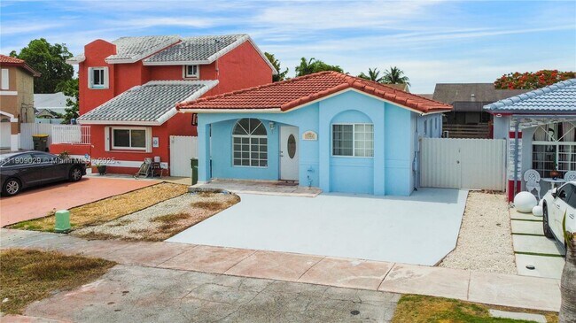 Building Photo - 1382 SE 11th Pl