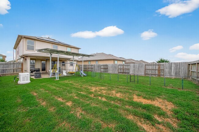 Building Photo - 2623 Hawthorn Park Ct
