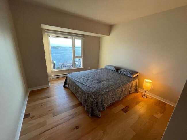 Building Photo - Beautiful Home In Arbor Place Tower